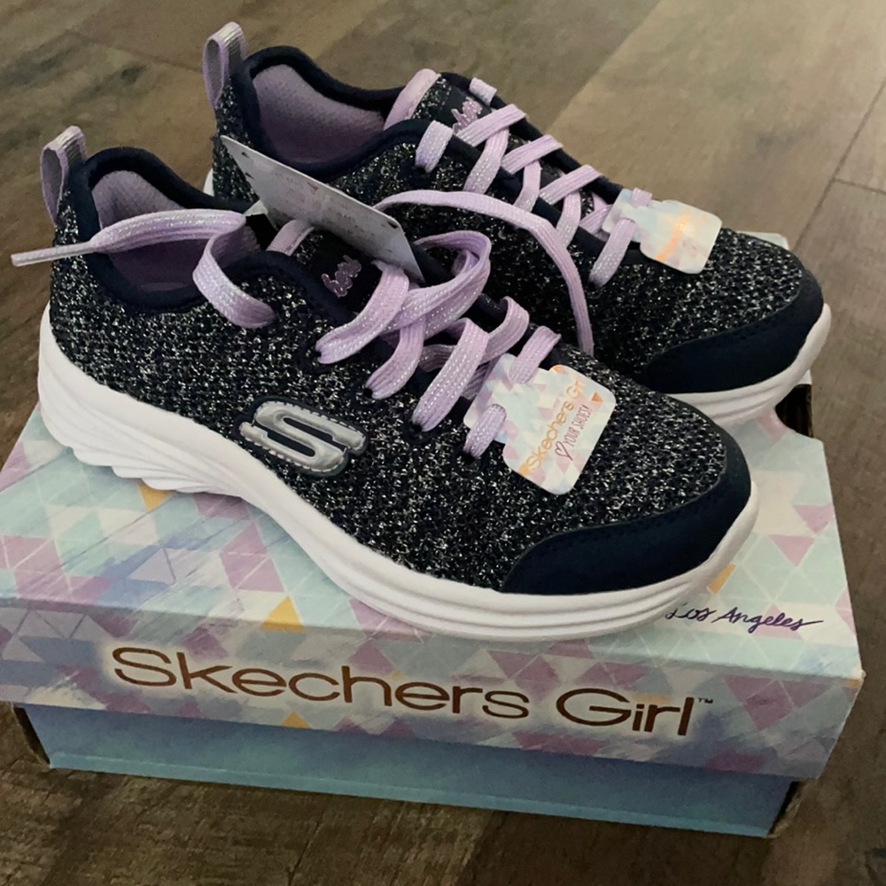 Brand New with Tags, Skechers light weight sneaker
